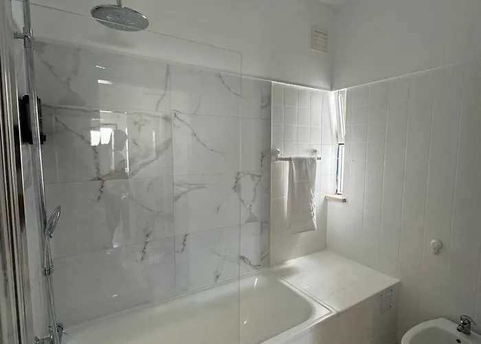 Casa Virgilio 알보르